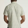 Añade un toque de estilo con el Riviera Short Sleeve Shirt de Bonobos Añade un toque de estilo con el Riviera Short Sleeve Shirt de Bonobos