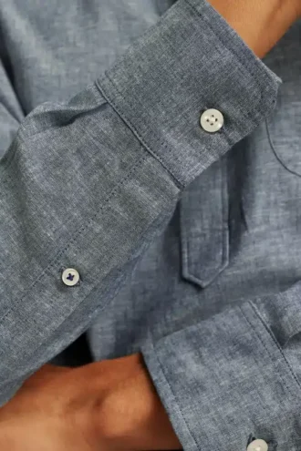 Camisa de lino fácil de poner