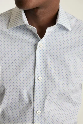 Camisa de vestir elástica Bonobos Jetsetter Stretch, sofisticada y cómoda