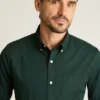 Camisa elástica para el día a día: Camisa de algodón con botones de Bonobos
