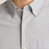 Camisa elástica para el día a día: Camisa de algodón con botones de Bonobos