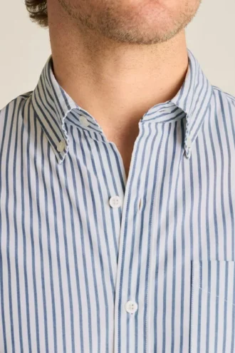 Camisa elástica para el día a día: Camisa de algodón con botones de Bonobos
