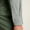 Camisa elástica para el día a día: Camisa de algodón con botones de Bonobos