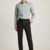 Camisa para ir de la oficina a cenar: camisa con botones sin meter por dentro Camisa para ir de la oficina a cenar: camisa con botones sin meter por dentro