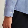 Camisa para ir de la oficina a cenar: camisa con botones sin meter por dentro Camisa para ir de la oficina a cenar: camisa con botones sin meter por dentro