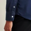 Camisa para ir de la oficina a cenar: camisa con botones sin meter por dentro Camisa para ir de la oficina a cenar: camisa con botones sin meter por dentro
