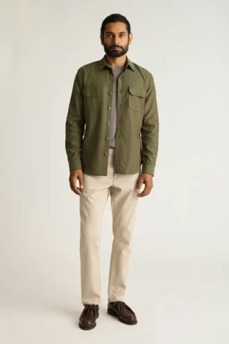 Camisas utilitarias teñidas en prenda