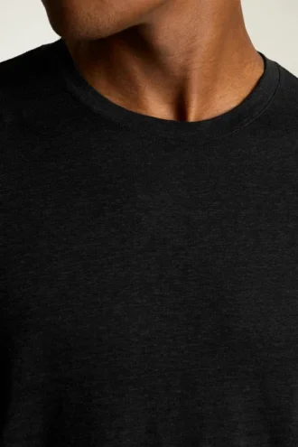 Camiseta de cuello redondo de lino para hombre