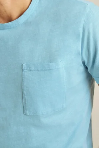 Camiseta de punto con efecto slub teñida en prenda y descolorida por el sol Camiseta de punto con efecto slub teñida en prenda y descolorida por el sol