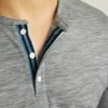Camiseta Henley de lana merino suave y transpirable Camiseta Henley de lana merino suave y transpirable