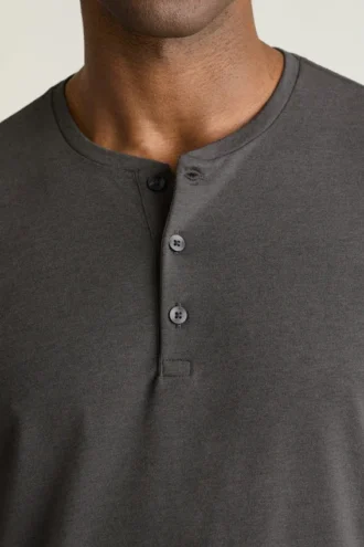 Camiseta Henley de manga corta Jetsetter Performance