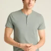 Camiseta Henley de manga corta Jetsetter Performance Camiseta Henley de manga corta Jetsetter Performance