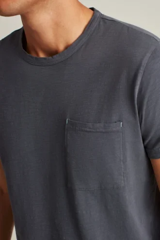 Camiseta teñida en pieza