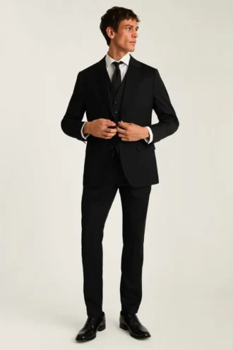 Chaleco de traje de lana para hombre: una prenda versátil para trajes de gala