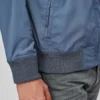 Chaqueta bomber de nailon ligera Chaqueta bomber de nailon ligera