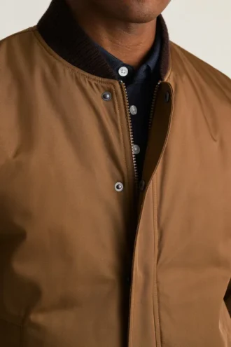 Chaqueta bomber ligera para hombre | Modelo acolchado con relleno de plumón