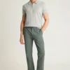 Descubre un estilo desenfadado con los chinos elásticos para hombre 2.0 de Bonobos