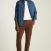 Descubre un estilo desenfadado con los chinos elásticos para hombre 2.0 de Bonobos