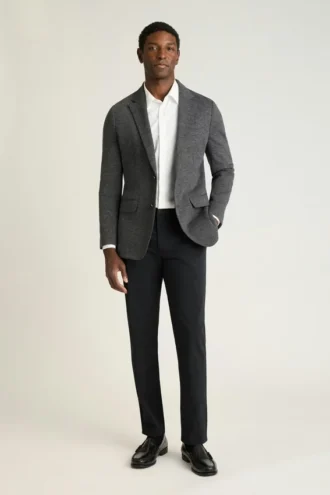 Descubre un estilo desenfadado con los chinos elásticos para hombre 2.0 de Bonobos