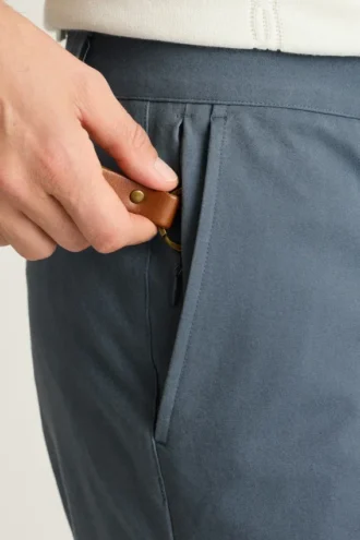 Descubre un estilo desenfadado con los chinos elásticos para hombre 2.0 de Bonobos