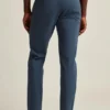 Descubre un estilo desenfadado con los chinos elásticos para hombre 2.0 de Bonobos