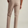Descubre un estilo desenfadado con los chinos elásticos para hombre 2.0 de Bonobos
