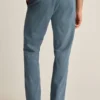 Descubre un estilo desenfadado con los chinos elásticos para hombre 2.0 de Bonobos