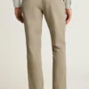 Descubre un estilo desenfadado con los chinos elásticos para hombre 2.0 de Bonobos