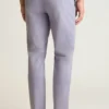 Descubre un estilo desenfadado con los chinos elásticos para hombre 2.0 de Bonobos