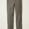 Descubre un estilo desenfadado con los chinos elásticos para hombre 2.0 de Bonobos