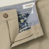 Descubre un estilo desenfadado con los chinos elásticos para hombre 2.0 de Bonobos