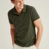 El polo de felpa suave