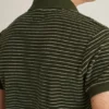 El polo de felpa suave