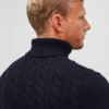 Jersey de cuello alto con trenzado de merino Jersey de cuello alto con trenzado de merino