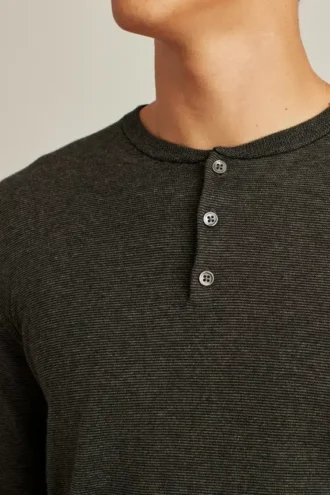 Jersey ligero tipo Henley