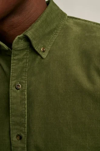 La camisa de pana elástica