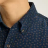 La camisa de pana elástica