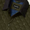 La chaqueta acolchada La chaqueta acolchada