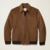 La chaqueta bomber de lana italiana