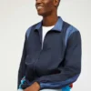 La chaqueta cortavientos La chaqueta cortavientos