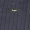 La chaqueta de traje corta