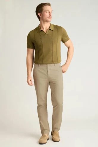Pantalón chino ligero