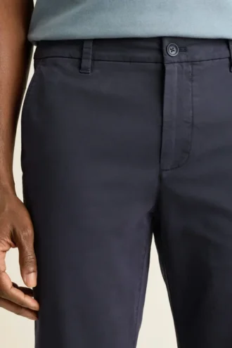 Pantalón chino ligero