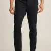 Pantalón chino ligero elástico teñido en prenda Pantalón chino ligero elástico teñido en prenda