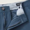 Descubre un estilo desenfadado con los chinos elásticos para hombre 2.0 de Bonobos