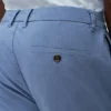 Pantalones chinos con pliegues Pantalones chinos con pliegues