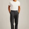 Pantalones chinos elásticos con pliegues Pantalones chinos elásticos con pliegues