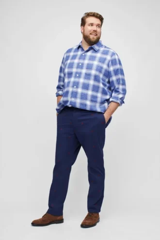 Pantalones chinos elásticos Holiday Critter en tallas grandes