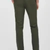Pantalones chinos técnicos: absorben el sudor, repelen los líquidos y son elásticos Pantalones chinos técnicos: absorben el sudor, repelen los líquidos y son elásticos