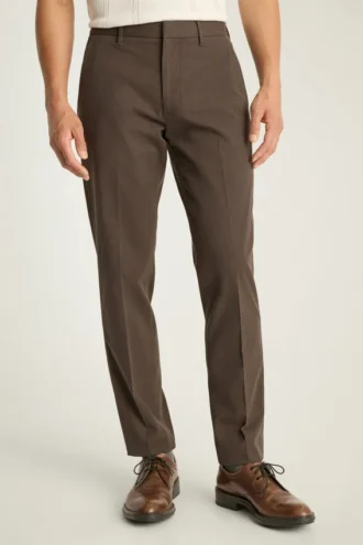 Pantalones de vestir elásticos Bonobos, fáciles de llevar y resistentes a las arrugas Pantalones de vestir elásticos Bonobos, fáciles de llevar y resistentes a las arrugas